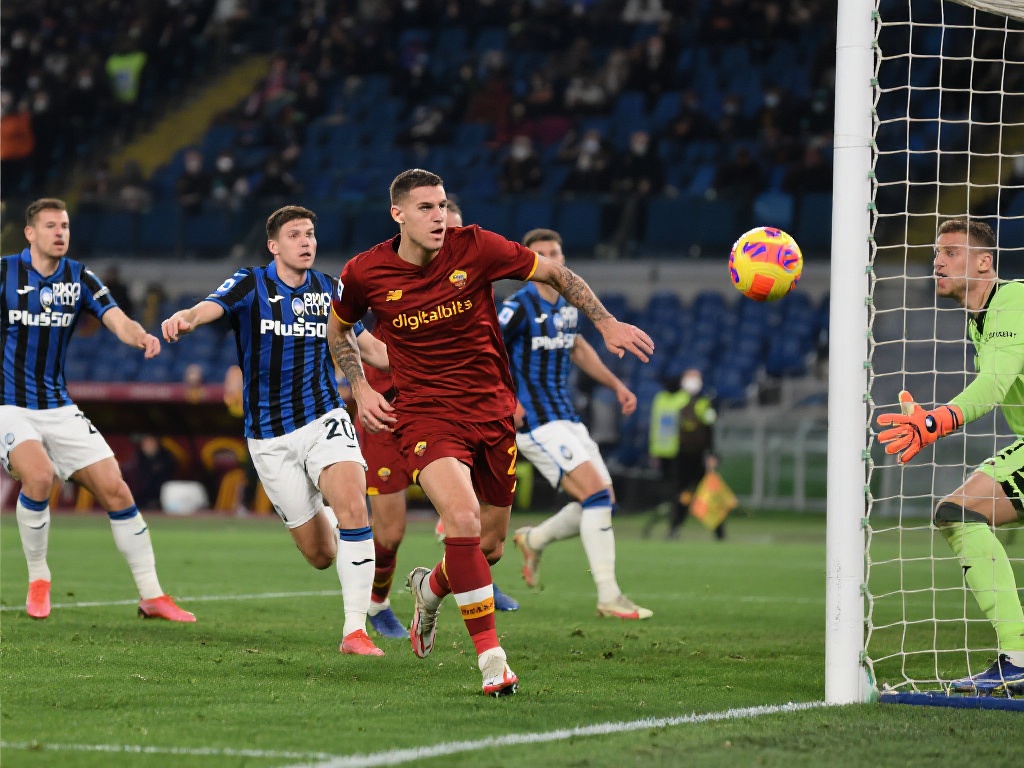 意甲大冷门!罗马1-2亚特兰大终结19轮不败 值得关注的是,罗马的中场核心和后防线在比